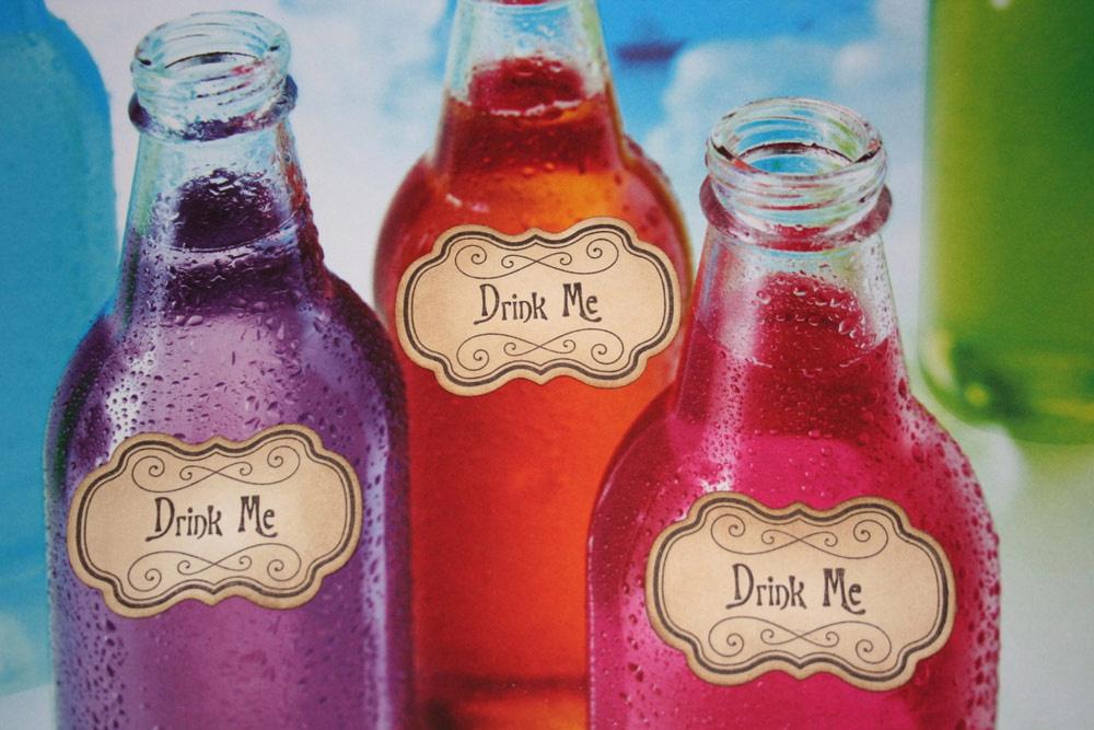 Mad Hatter's Tea party - Drink Me
