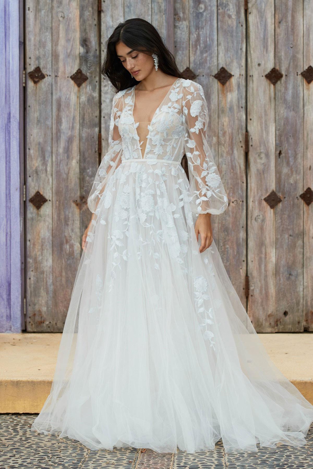 Sexy Boho Beach wedding dress Tulle Spaghetti Neck Beaded Long Bridal –  SELINADRESS