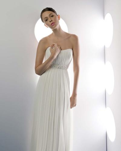 Tia by Benjamin Roberts 