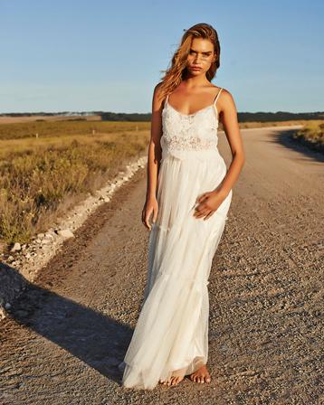10 Themed Wedding Dresses | hitched.ie - hitched.ie