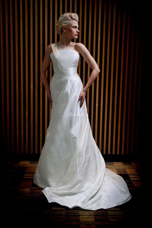 Albany - Haute Couture, Ivory & Co Bridal