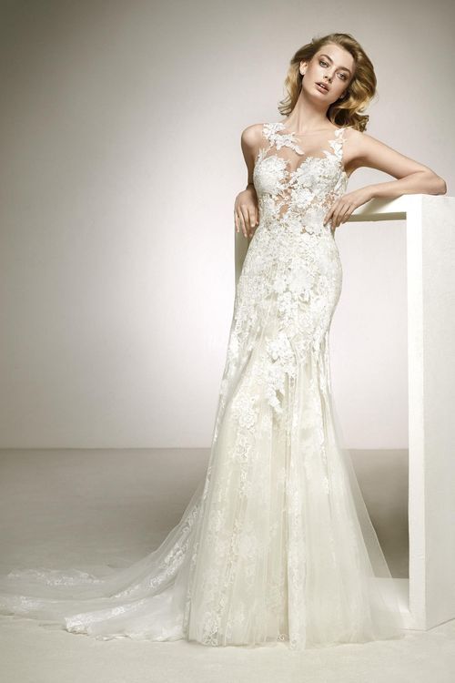 Dalia, Pronovias