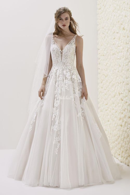 Elsira, Pronovias