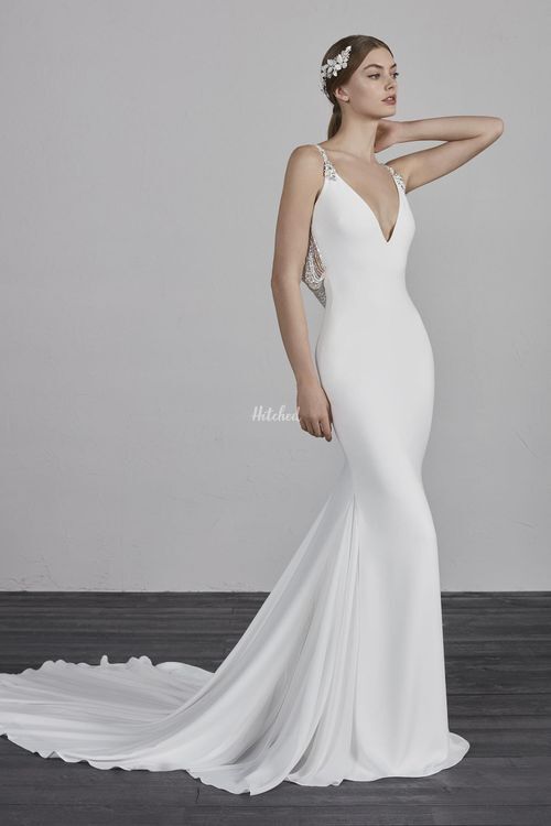 Emilse, Pronovias