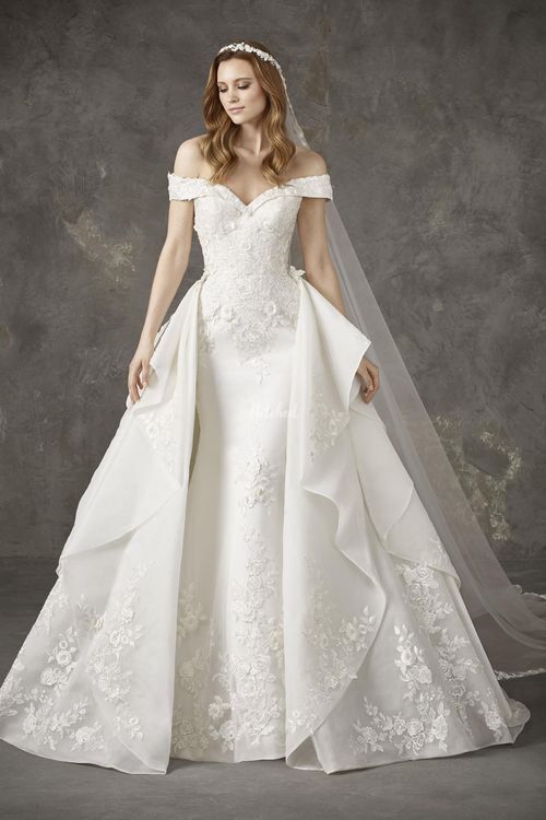 Nelva, Pronovias