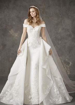 Nelva, Pronovias