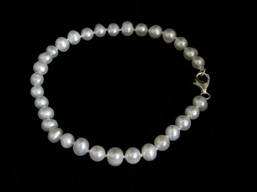 Pearl Bracelet, Flo & Percy Jewellery