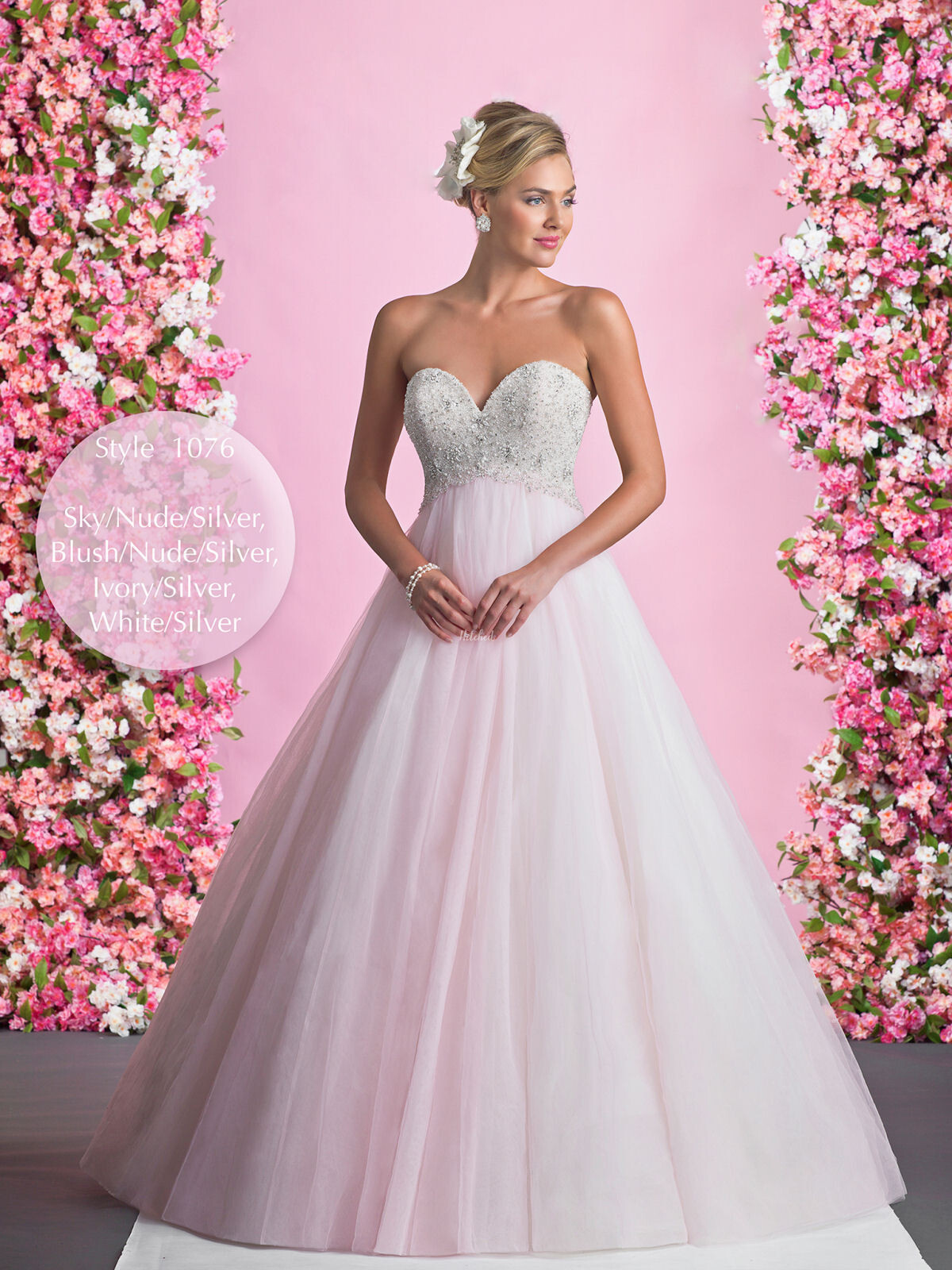 1076 Wedding Dress From Alexia Designs Hitchedie 6103