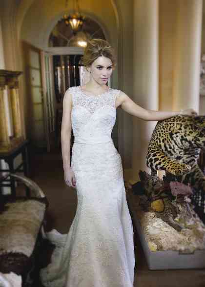 Rafaga Wedding Dress from Atelier Pronovias hitched.ie