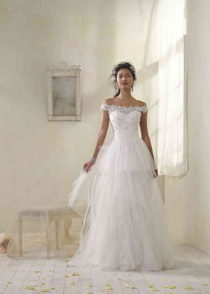 8506 Wedding Dress from Alfred Angelo hitched.ie