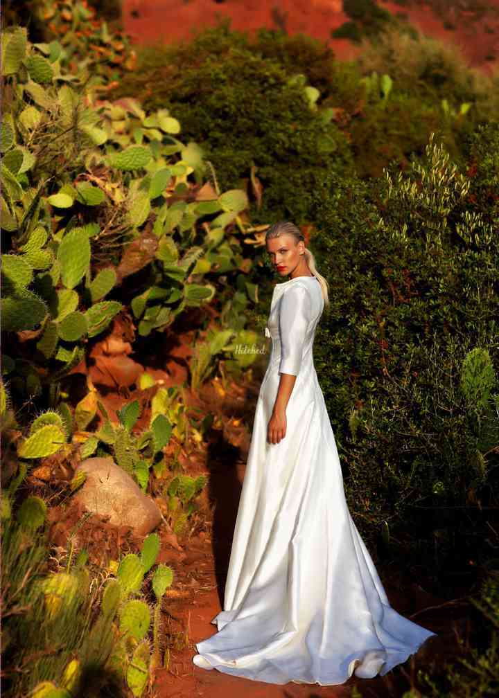 Amanda wakeley 2024 wedding dress price