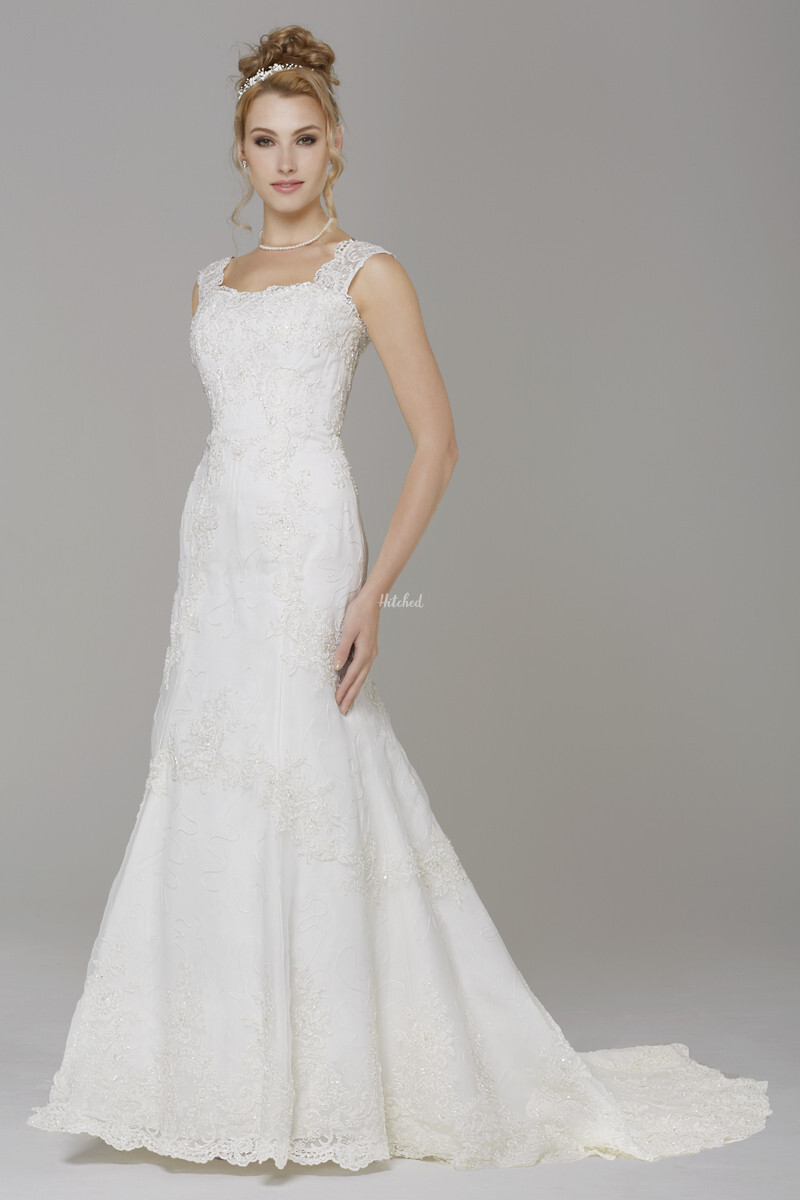 Verity By Sasha Perez Wedding Dress From Berketex Bride Hitchedie 9873