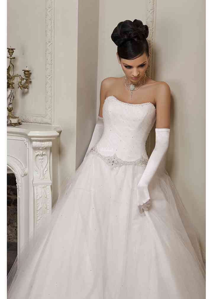 Lydia Wedding Dress from Hollywood Dreams hitched.ie