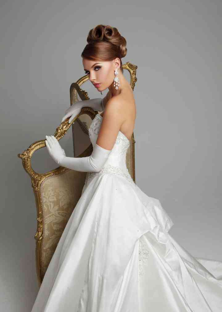 Hollywood Dreams Wedding Dresses