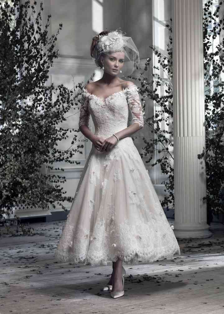 ian stuart black wedding dress