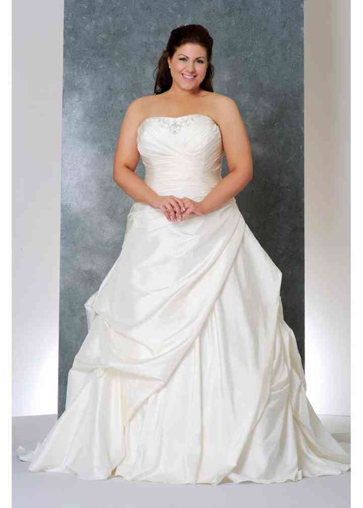 Sonsie store wedding dress