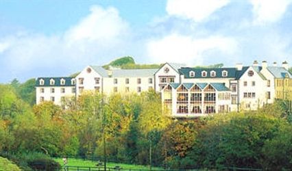 Falls Hotel