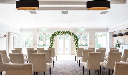 Ivanhoe Inn & Hotel