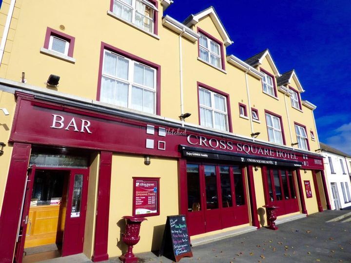 Cross Square Hotel