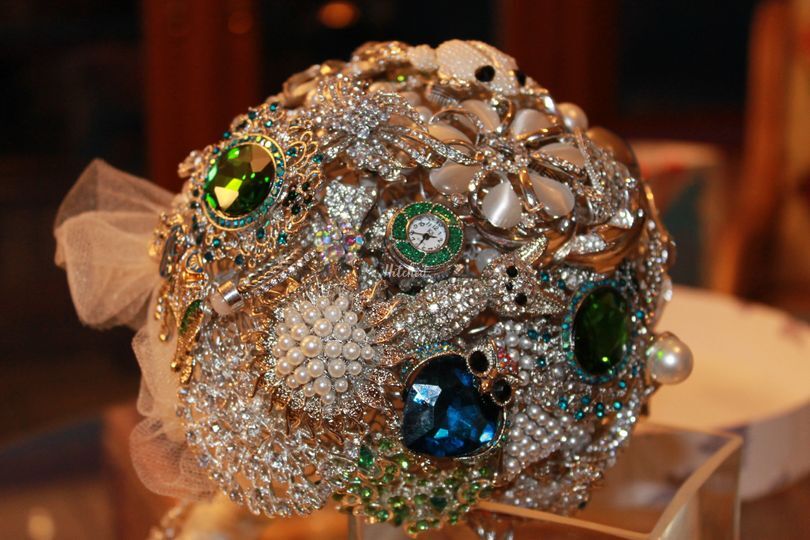 Bespoke Brooch Bouquets