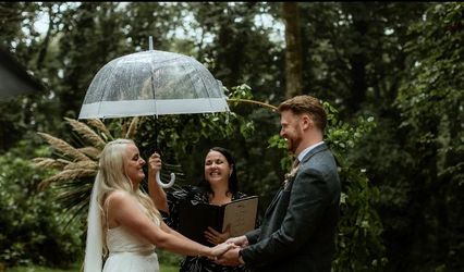 Linda Foley Wedding Celebrant