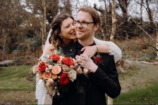 Howe Hill Flowers - 3