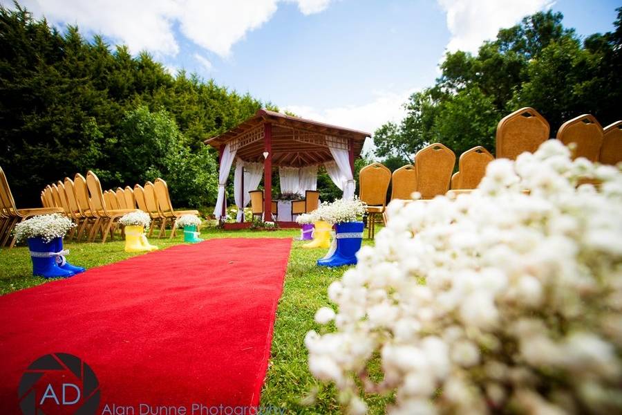 Hotel Garden Ceremony