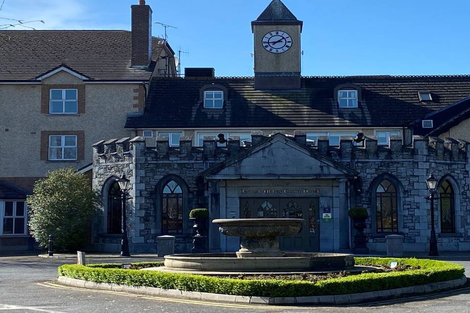 Main Entrance Abbey Court