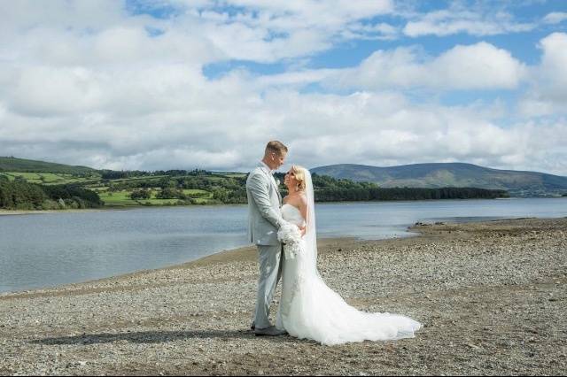 The Avon Lakeshore Wedding Venue