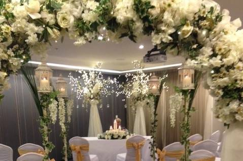 Indoor Civil Ceremony Decor