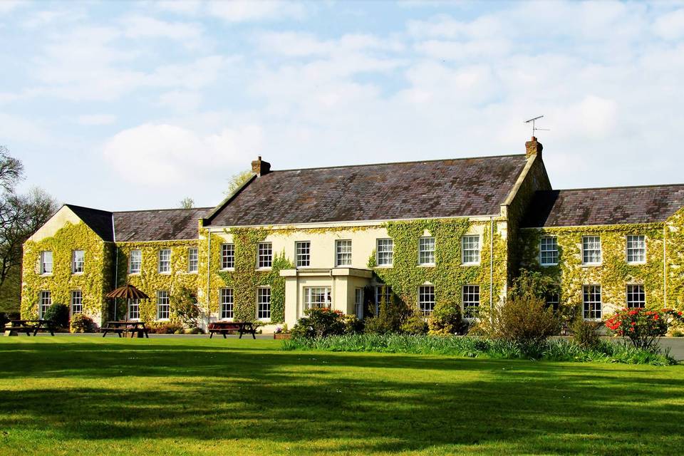 Tullylagan Country House Hotel