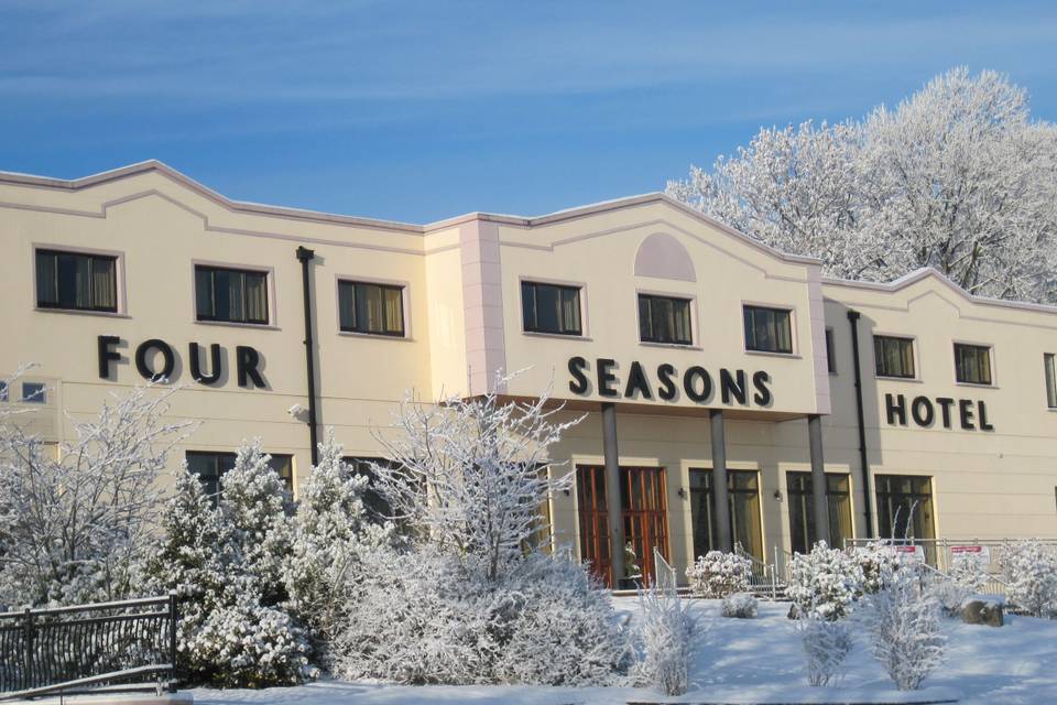 Four Seasons Hotel: Entrance