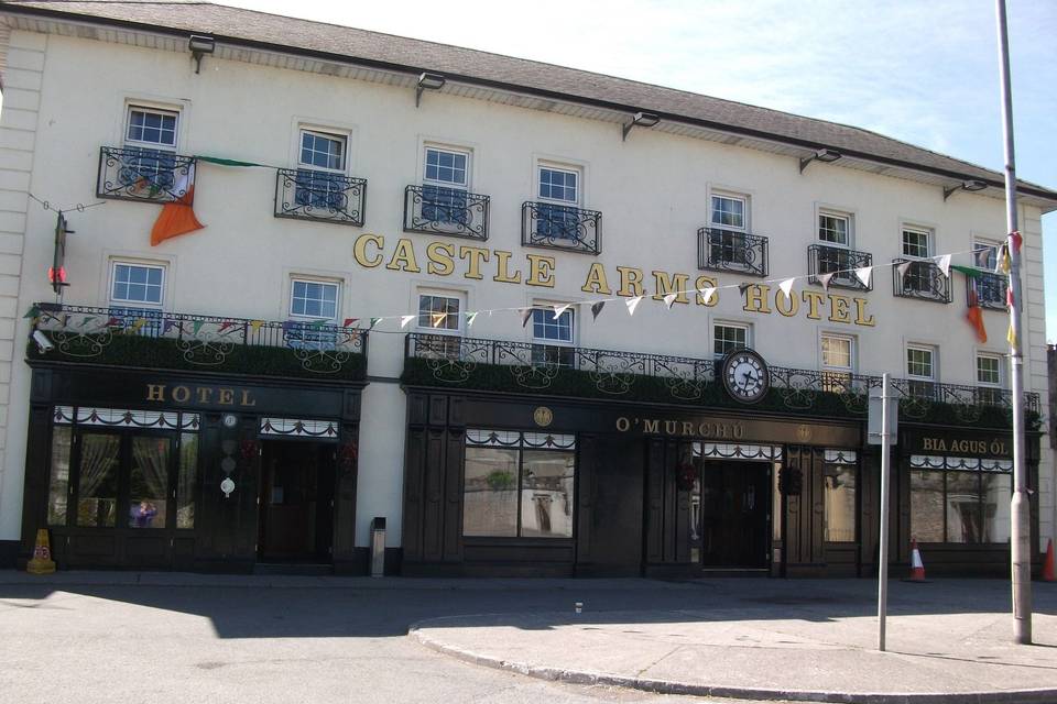 Castle Arms Hotel