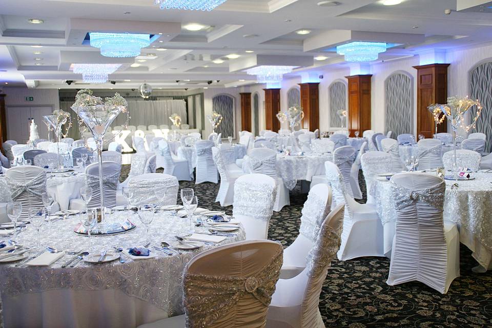 Spacious banquet hall