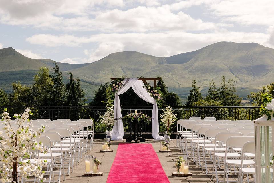 Aisle Veranda