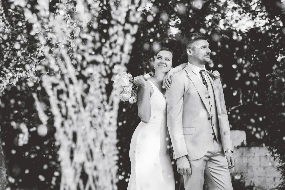 Bride & Groom at fountain