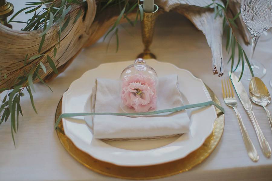 Elegant table details