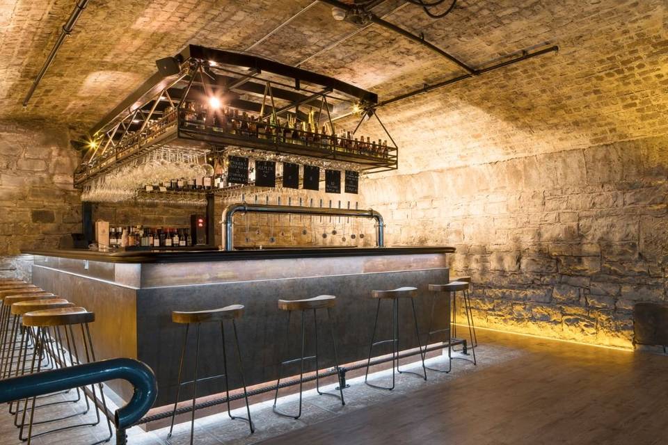 Vault Bar