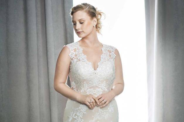 Plus Size – Elite Bridal