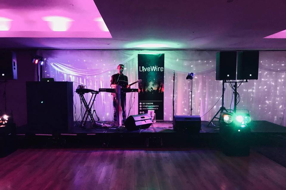 Music and DJs Livewire Wedding Band