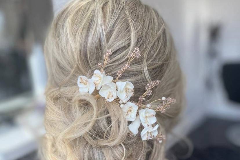 Stunning hairpins